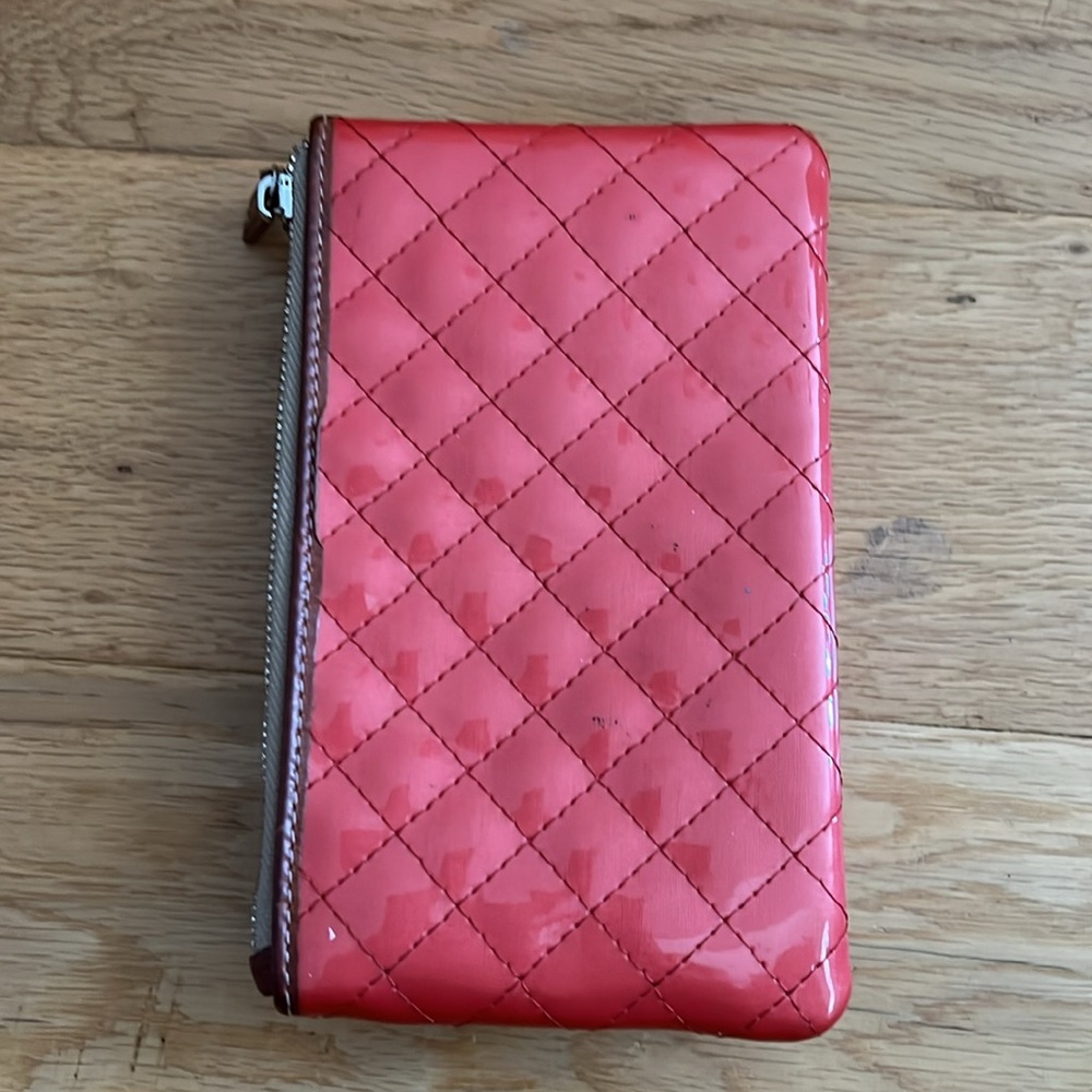 NWOT - CONSUELA - Quilted Red bifold Wallet light red - Picture 4 of 10